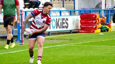 JOE HARTLEY SIGNS FOR 2024